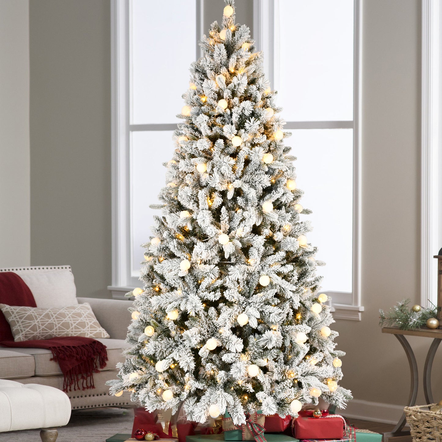 The 8-foot Spotlight Christmas Tree Features Easy-to-use Power And Memory Line Technology, 470 Bi-color LED Lights With 10 Functions, G45 Bulbs And 1793 Tips